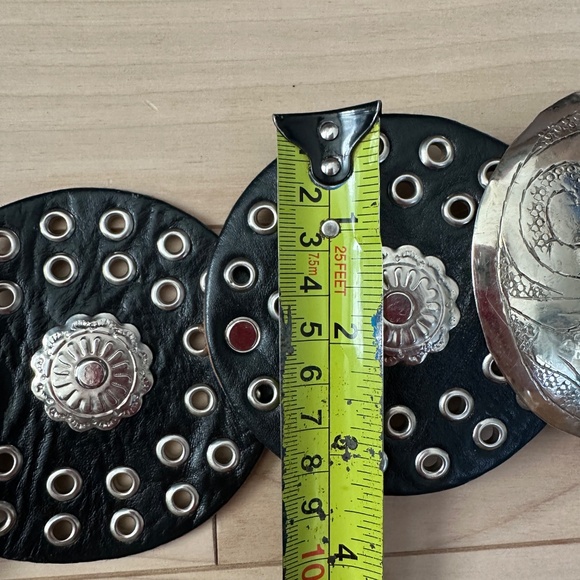 Handmade Moroccan Leather Concho Belt – Black & Silver Boho Western Cowgirl - Picture 6 of 7